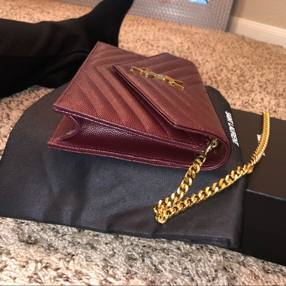 ‼️SOLD‼️ MONOGRAM CHAIN WALLET IN GRAIN DE POUDRE - Picture 5 of 8